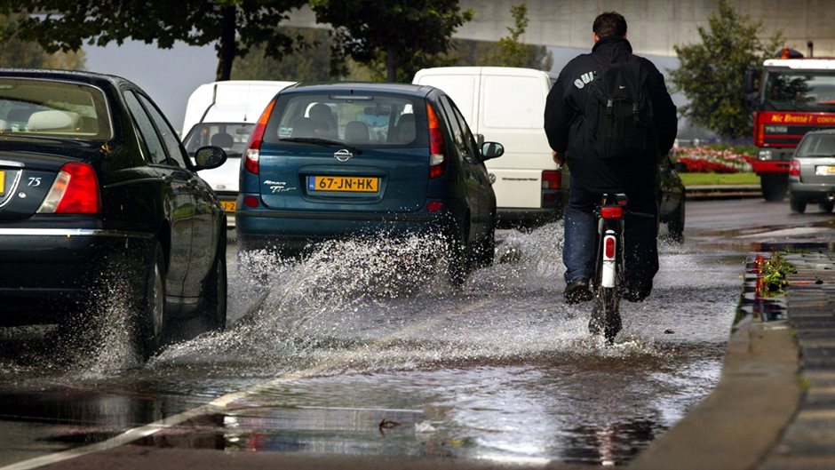 f-romanusweg-onder-water (Breedbeeld) f-romanusweg-onder-water (Breedbeeld)