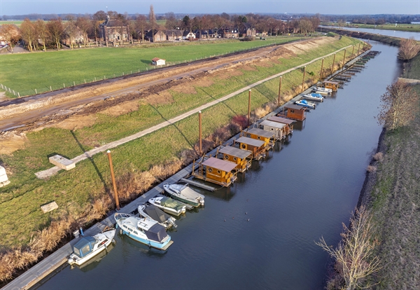 Buggnum_nieuwe locatie aanlegsteigers