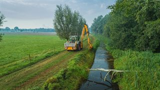 Onderhoud beek