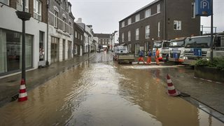 Wateroverlast in de straat