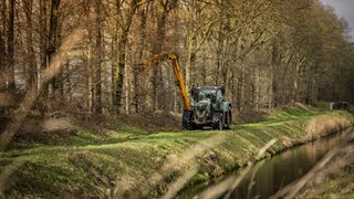 Onderhoud van beken en andere watergangen