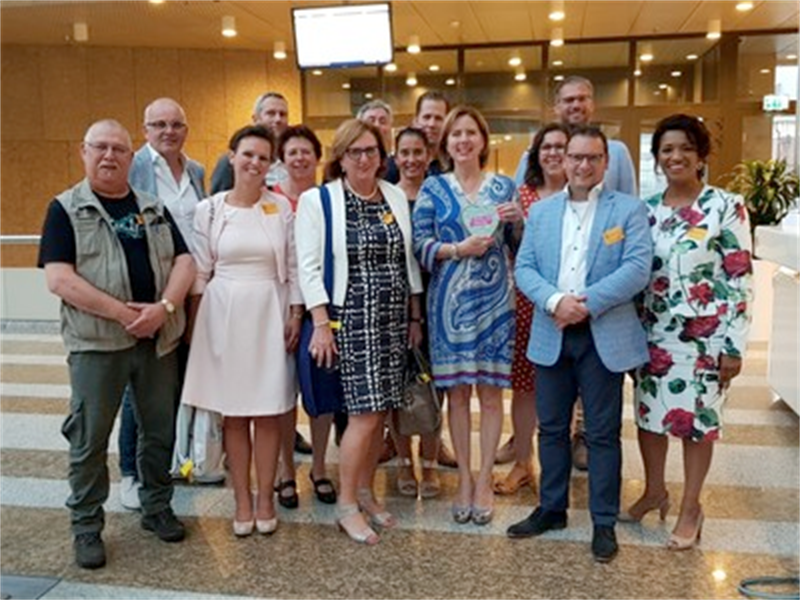 Delegatie Meerssen brengt bezoek aan Tweede Kamer
