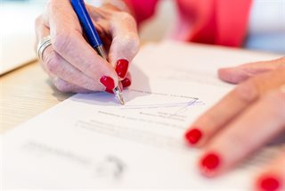 Ondertekening door Josette Van Wersch