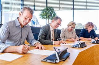 Ondertekening van de intentieovereenkomst