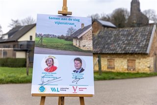 Bord met de tekst Samen aan de slag Vijlenstraat