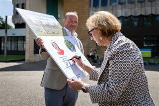 Ondertekening samenwerkingsovereenkomst door Josette Van Wersch