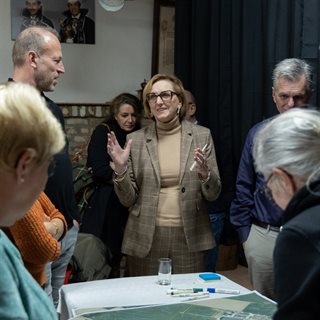 Josette Van Wersch in gesprek met inwoners