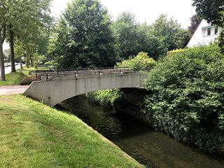 Brug over de Geleenbeek aan de Parklaan in Sittard