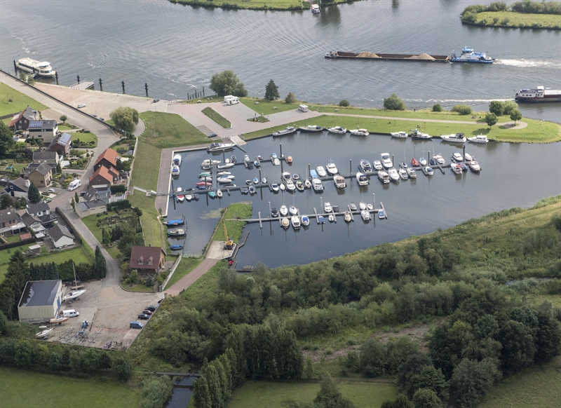 jachthaven Neer grote foto