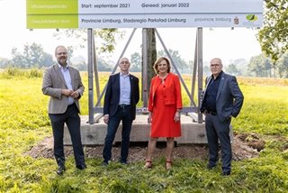 Samenwerkingspartners poseren