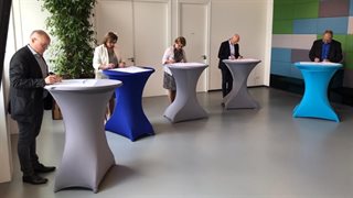 Ondertekening overeenkomst