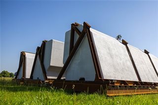 Kleppen van de zelfsluitende kering