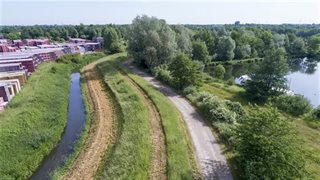 Omgeving met steenfabriek