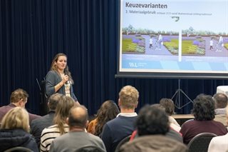 Presentatie tijdens informatiebijeenkomst