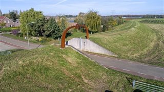 Weg en dijkverhoging