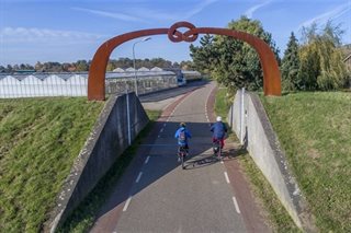 Dijkverhoging en kassen