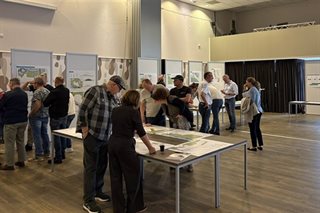 Informatie tijdens inloopbijeenkomst