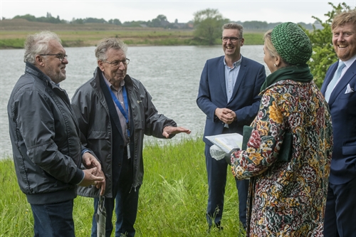 jtkoninklijkstreekbezoekaannoord-limburg0201a