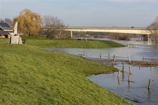 Foto hoogwater Well