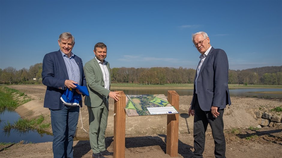 Onthulling infobord2