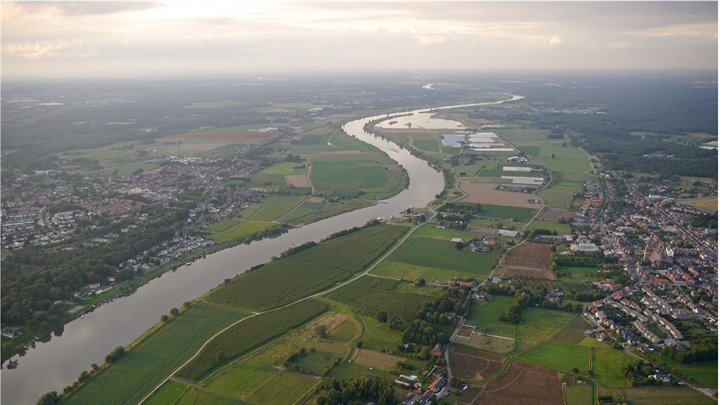 Luchtfoto gebied Vierwaarden